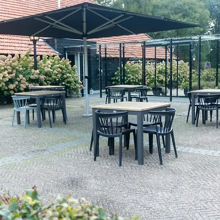 Schaluinenhoeve Hotel 2*