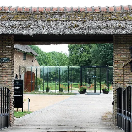 Schaluinenhoeve Hotel