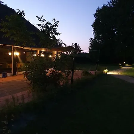 Schaluinenhoeve 2* בארלה-נוסאו