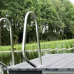 Schaluinenhoeve Otel 2*