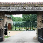 Schaluinenhoeve Otel