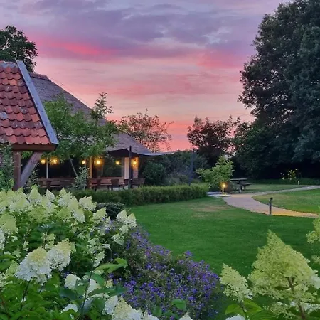 Schaluinenhoeve Hotel 2*