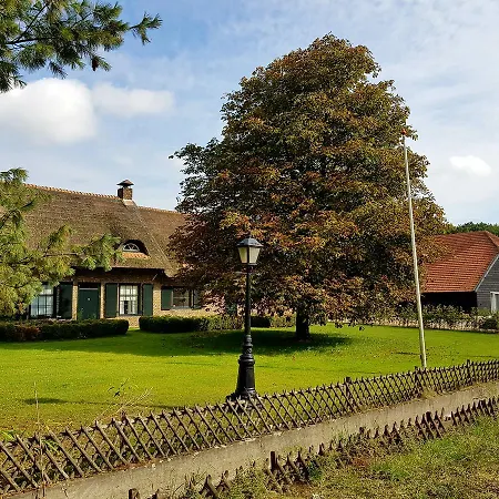 Schaluinenhoeve Hotel 2*