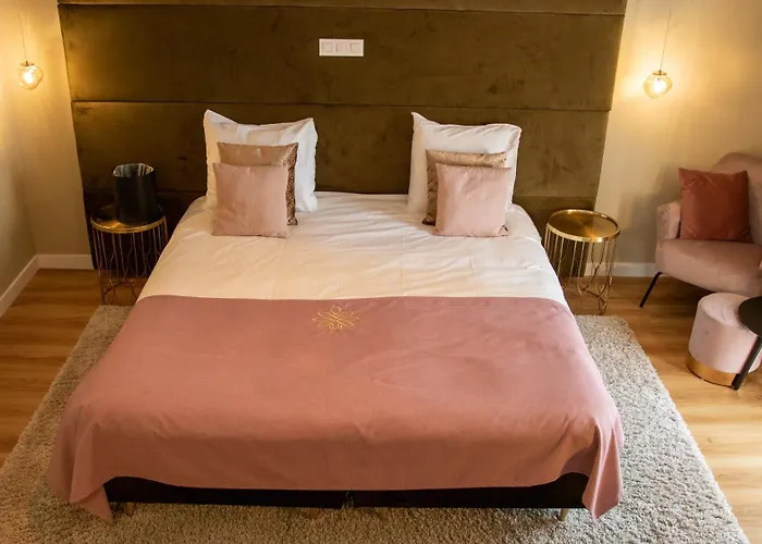 Отель Schaluinenhoeve