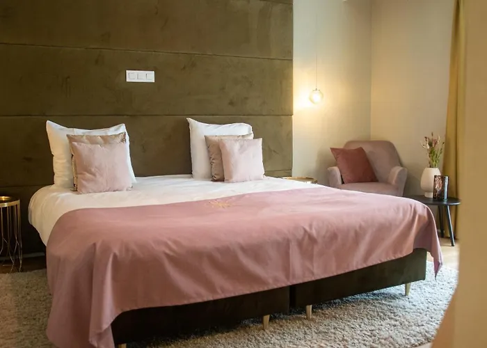 Schaluinenhoeve Отель