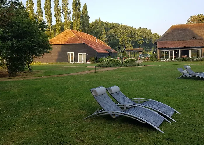 Schaluinenhoeve Отель 2*