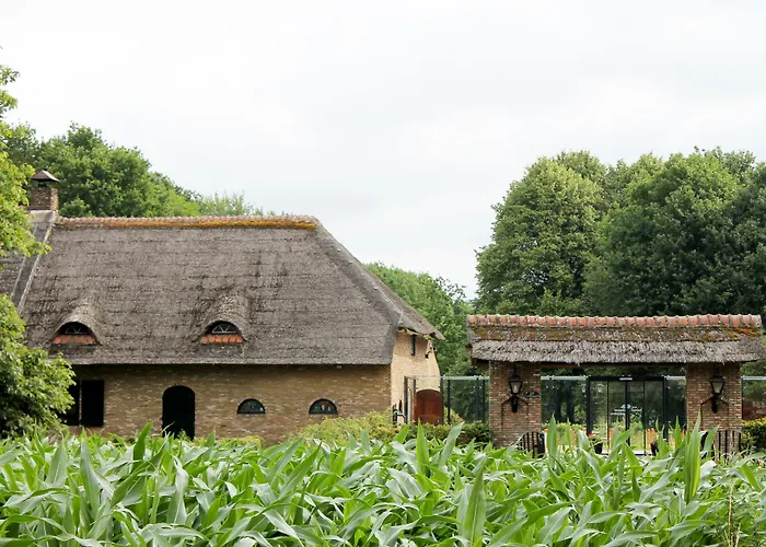 Schaluinenhoeve Отель 2*